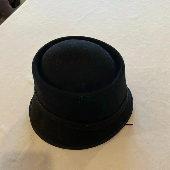 Vintage Scala Pronto wool hat‎ black bow on front EUC - Picture 4 of 4